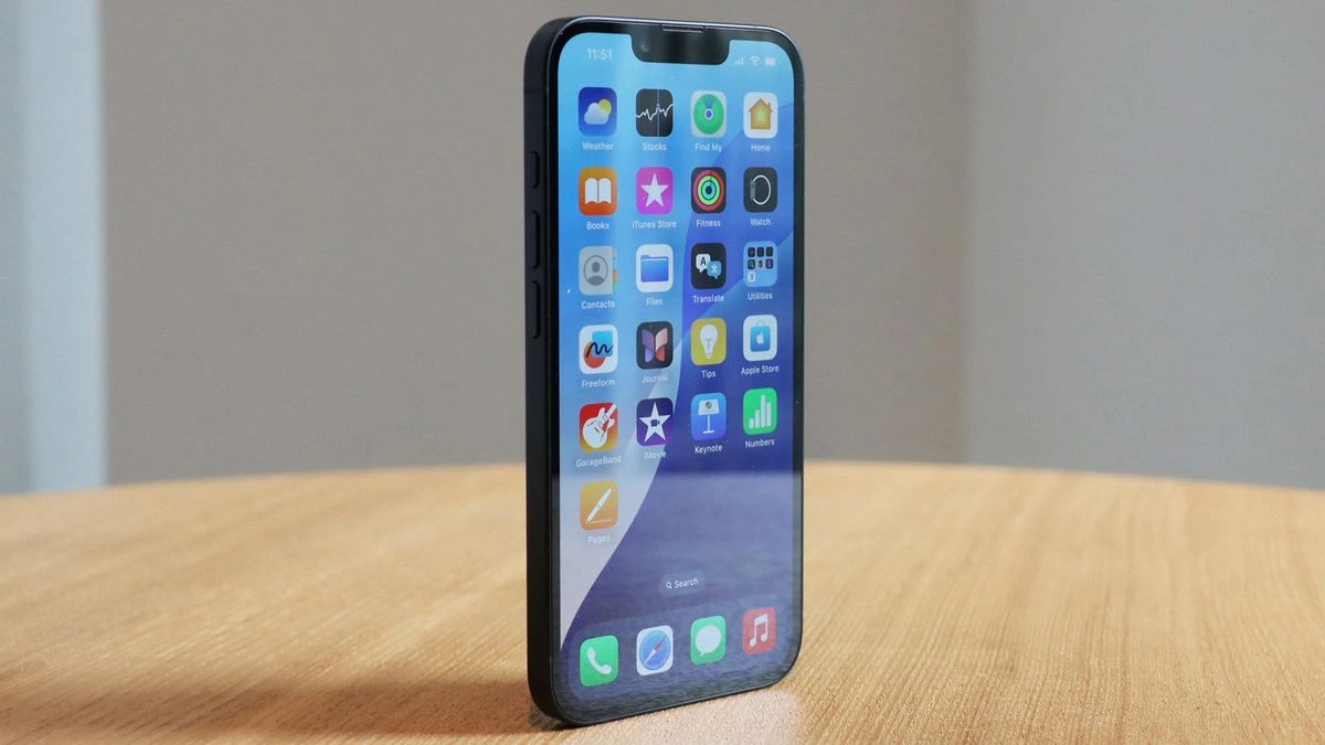 iPhone 16 e