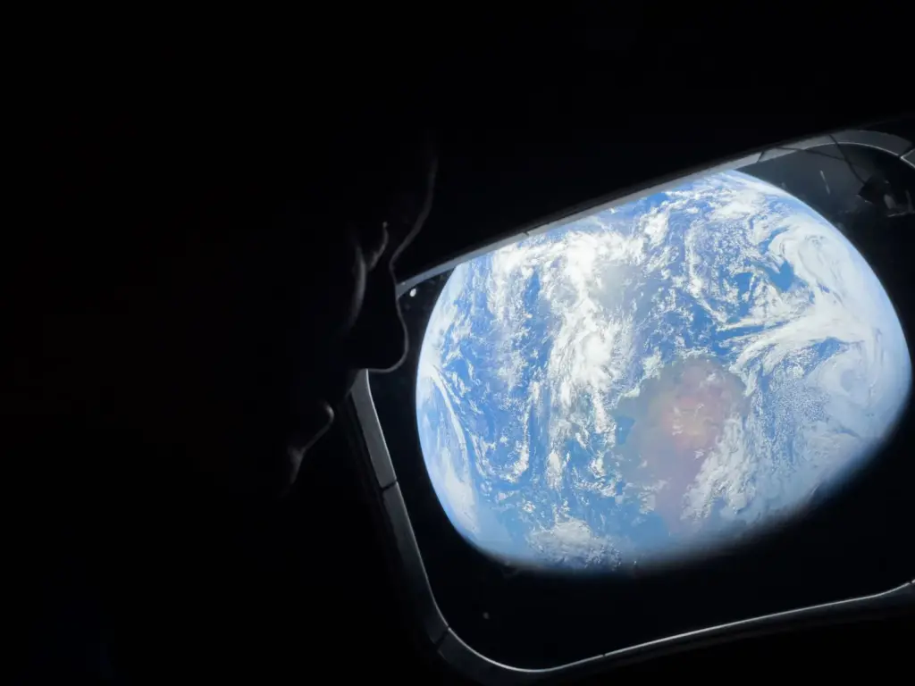 Nasa Artemis II - selfie della Terra dallo spazio